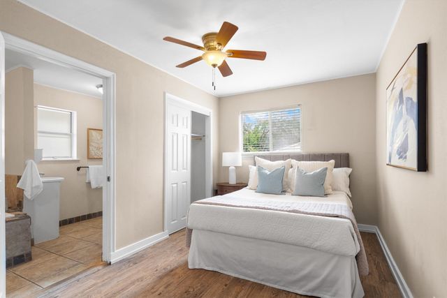 1006 N Lucas Drive, Grapevine, TX 76051