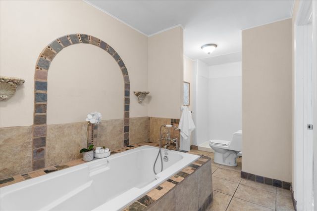 1006 N Lucas Drive, Grapevine, TX 76051