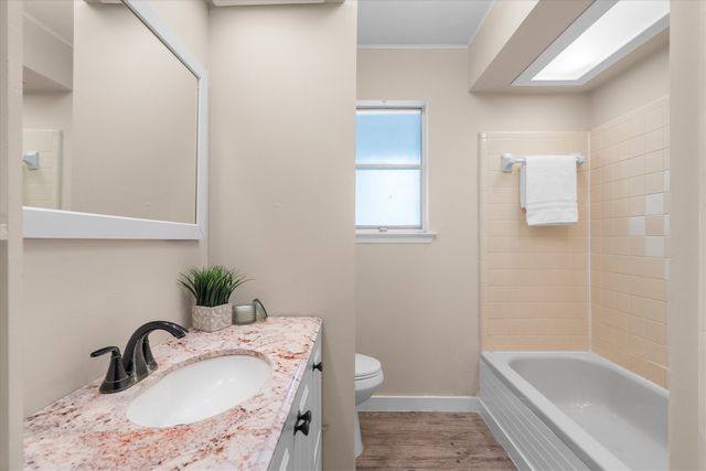 1006 N Lucas Drive, Grapevine, TX 76051