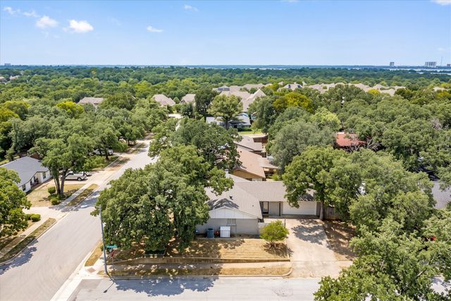 1006 N Lucas Drive, Grapevine, TX 76051