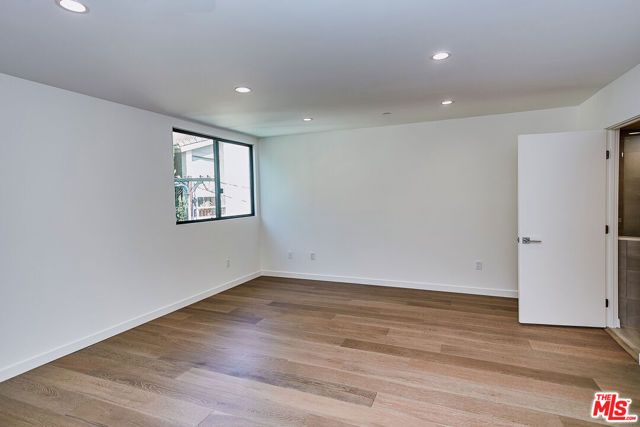 328 N Maple Drive 303, Beverly Hills, CA 90210