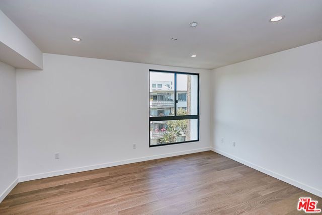 328 N Maple Drive 303, Beverly Hills, CA 90210