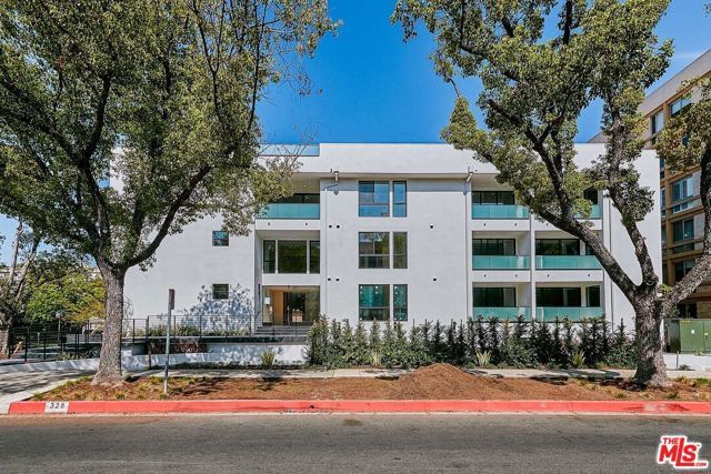 328 N Maple Drive 303, Beverly Hills, CA 90210