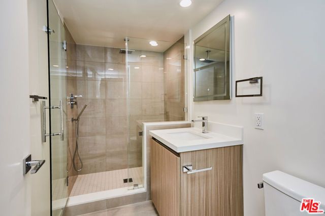 328 N Maple Drive 303, Beverly Hills, CA 90210
