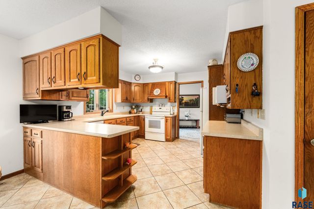 25876 481st Ave Avenue, Brandon, SD 57005