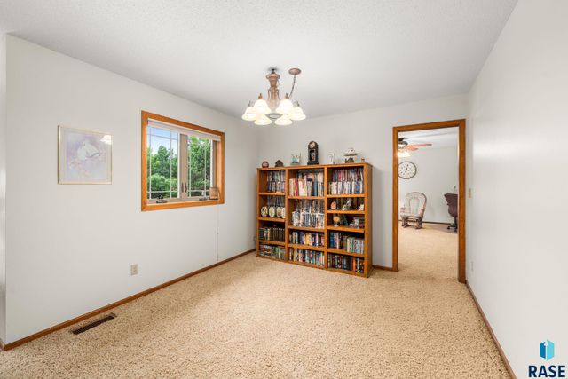 25876 481st Ave Avenue, Brandon, SD 57005