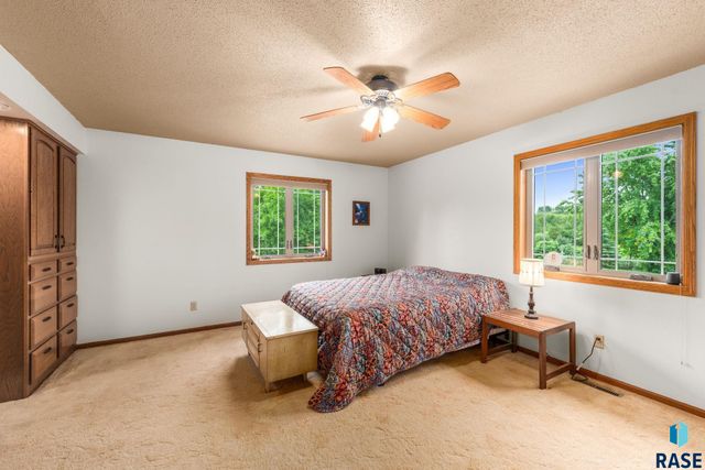 25876 481st Ave Avenue, Brandon, SD 57005