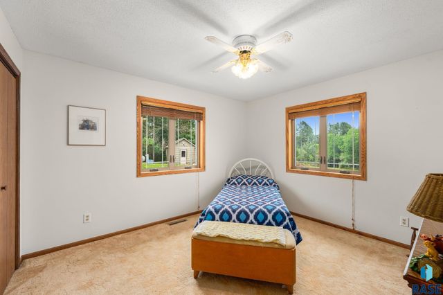 25876 481st Ave Avenue, Brandon, SD 57005