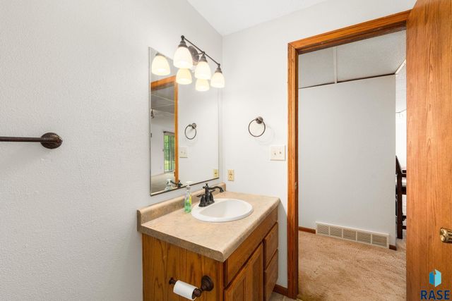 25876 481st Ave Avenue, Brandon, SD 57005