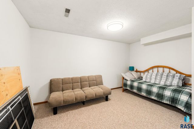 25876 481st Ave Avenue, Brandon, SD 57005