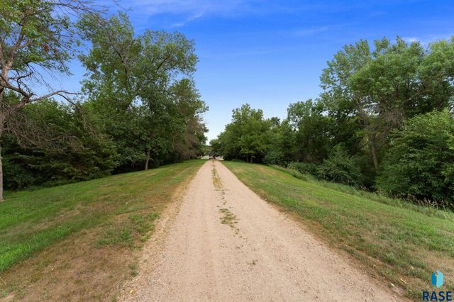 25876 481st Ave Avenue, Brandon, SD 57005