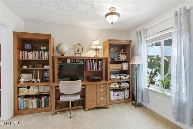 22 Loudonwood East, Colonie, NY 12211