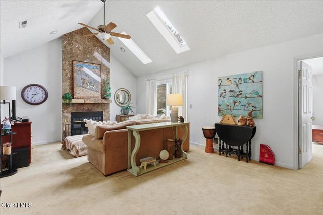 22 Loudonwood East, Colonie, NY 12211