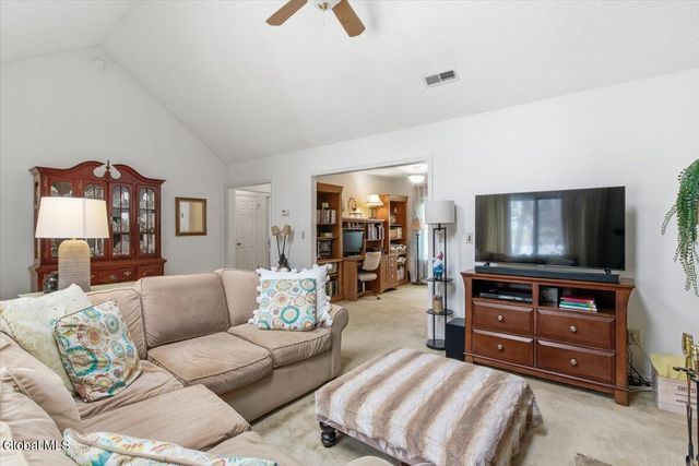 22 Loudonwood East, Colonie, NY 12211