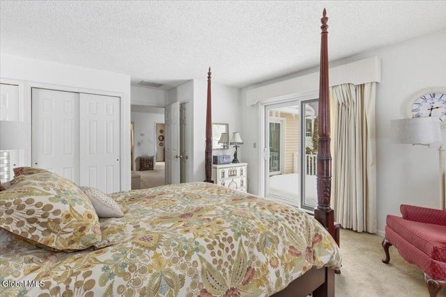 22 Loudonwood East, Colonie, NY 12211