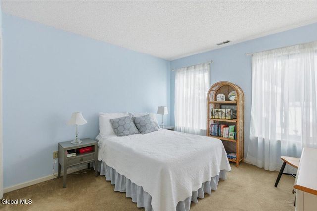 22 Loudonwood East, Colonie, NY 12211