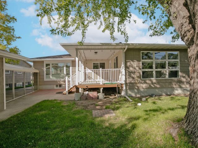 2526 Miles Avenue, Billings, MT 59102