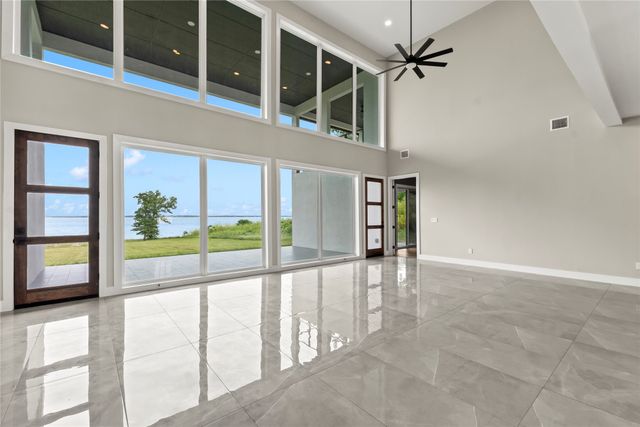 8983 Southern Shore Court, Kemp, TX 75143