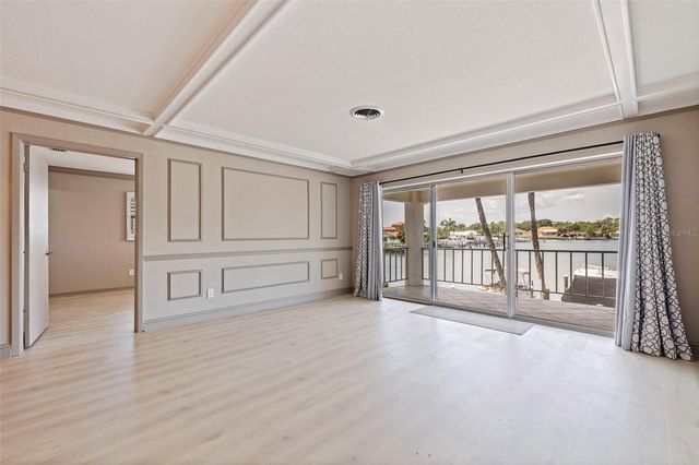 3717 46TH AVENUE S 11, St Petersburg, FL 33711