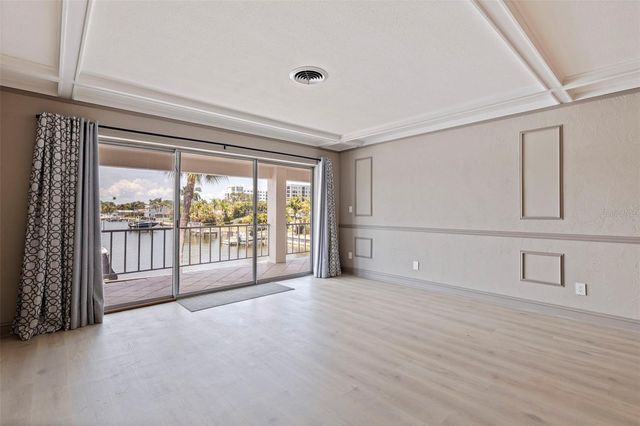 3717 46TH AVENUE S 11, St Petersburg, FL 33711