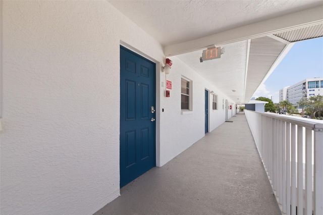 3717 46TH AVENUE S 11, St Petersburg, FL 33711