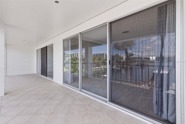3717 46TH AVENUE S 11, St Petersburg, FL 33711