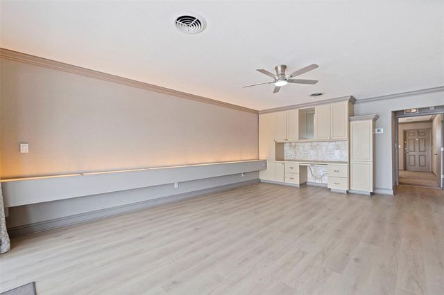 3717 46TH AVENUE S 11, St Petersburg, FL 33711