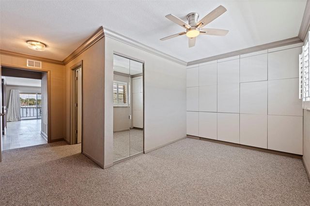 3717 46TH AVENUE S 11, St Petersburg, FL 33711