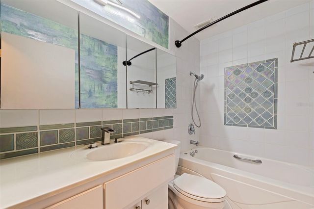 3717 46TH AVENUE S 11, St Petersburg, FL 33711
