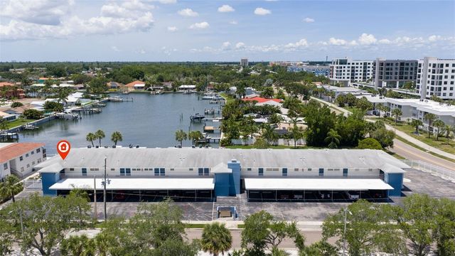 3717 46TH AVENUE S 11, St Petersburg, FL 33711