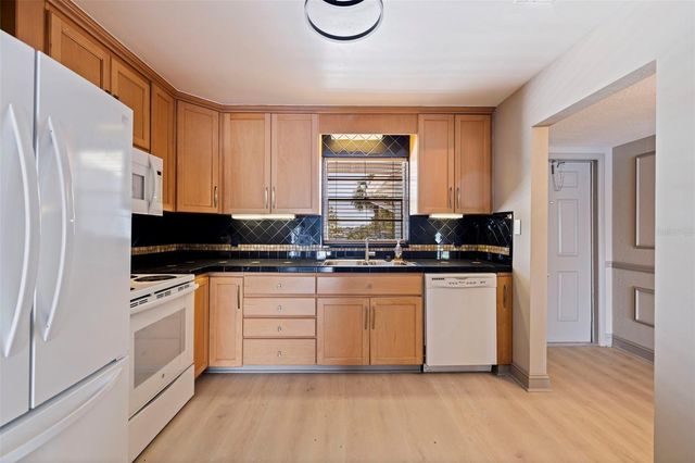 3717 46TH AVENUE S 11, St Petersburg, FL 33711