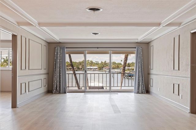 3717 46TH AVENUE S 11, St Petersburg, FL 33711