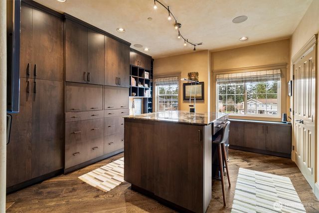 2305 Sundown Court, Anacortes, WA 98221