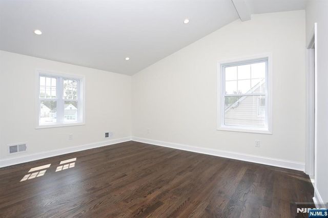 120 E 54th Street, Elmwood Park, NJ 07407