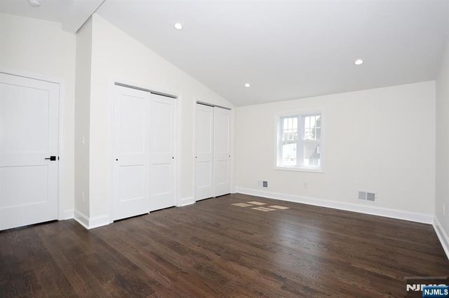 120 E 54th Street, Elmwood Park, NJ 07407