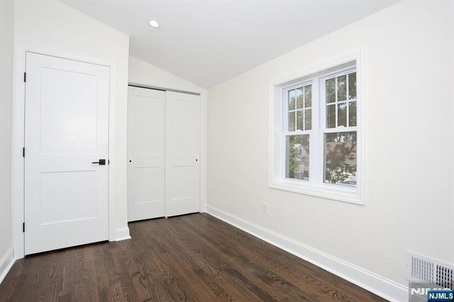 120 E 54th Street, Elmwood Park, NJ 07407