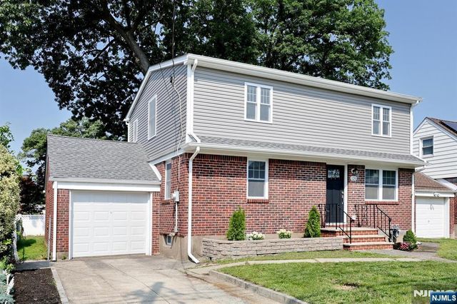 120 E 54th Street, Elmwood Park, NJ 07407