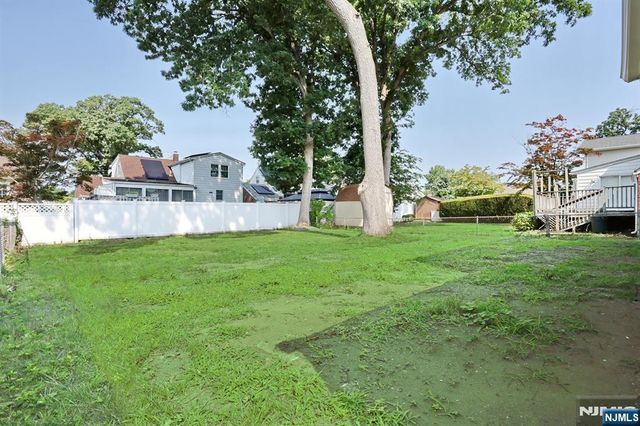 120 E 54th Street, Elmwood Park, NJ 07407