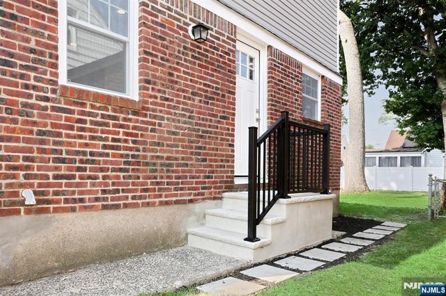 120 E 54th Street, Elmwood Park, NJ 07407