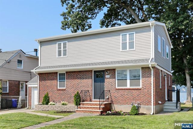 120 E 54th Street, Elmwood Park, NJ 07407