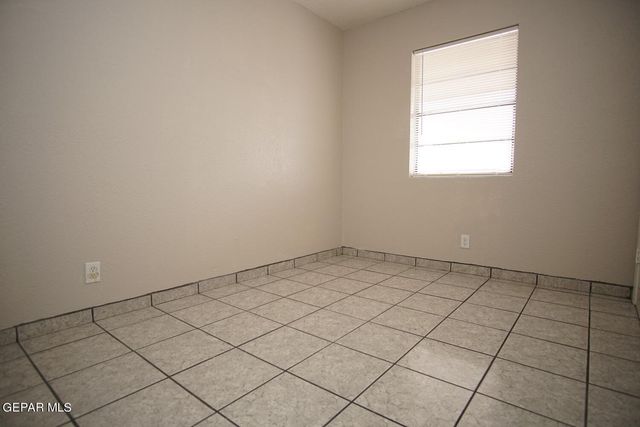 4700 MAXWELL Avenue 40, El Paso, TX 79904