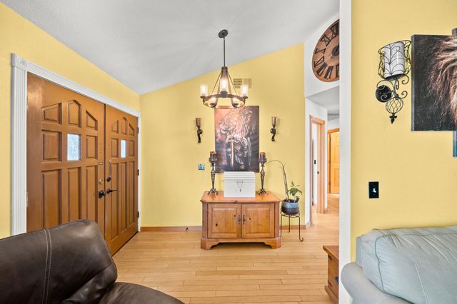 1104 Reef Ct, Roseville, CA 95661