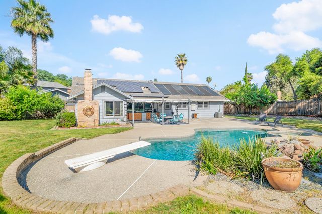 1104 Reef Ct, Roseville, CA 95661
