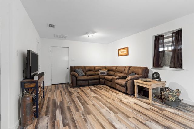 1015 County Road 134, Stephenville, TX 76401