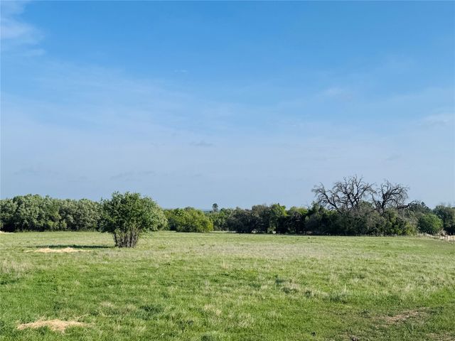 1015 County Road 134, Stephenville, TX 76401