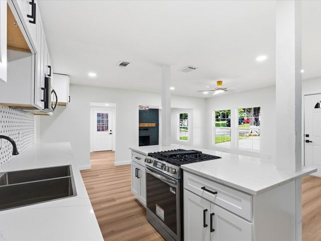 2101 Skillman Drive, Garland, TX 75041