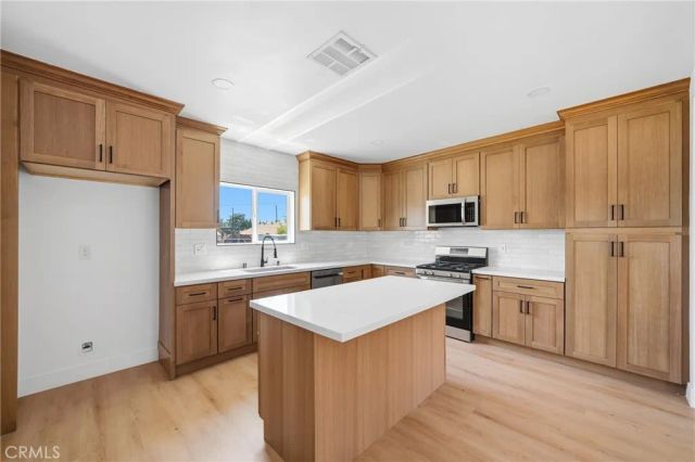 12940 4th, Chino, CA 91710