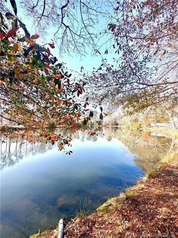 216 Stirling NE Drive, Lumberton, NC 28358