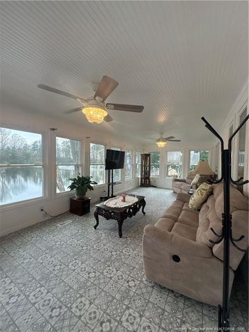 216 Stirling NE Drive, Lumberton, NC 28358