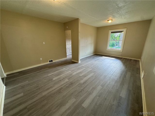 630 20th Street, Niagara Falls, NY 14301